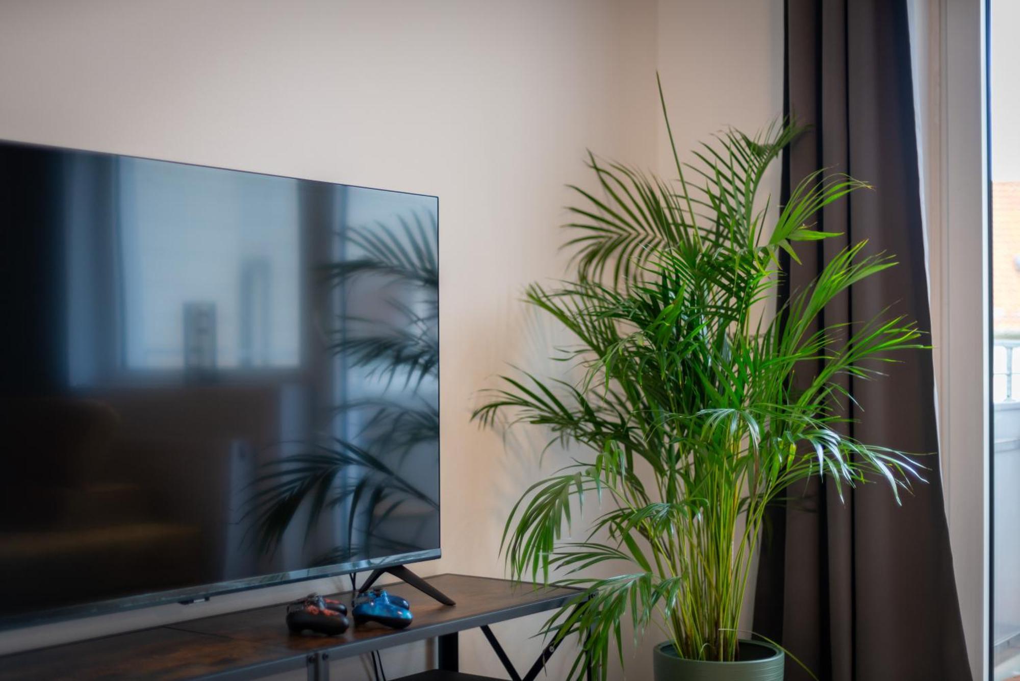 Homely-Apartment Manhattanart, Zentral, Parkplatz, Billard,Ps4, Dart, Balkon Bielefeld Luaran gambar