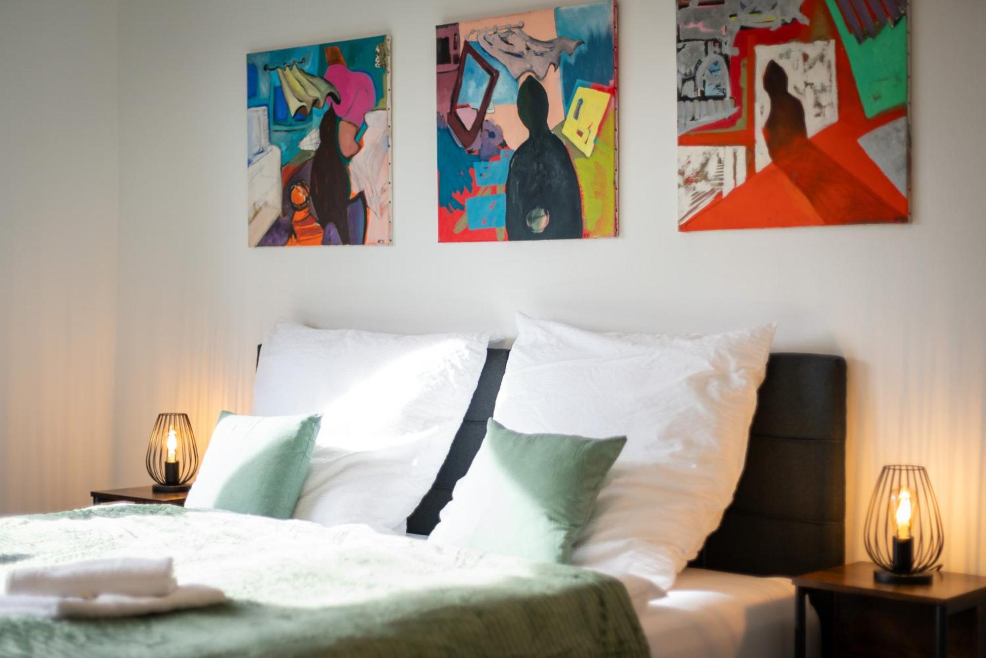Homely-Apartment Manhattanart, Zentral, Parkplatz, Billard,Ps4, Dart, Balkon Bielefeld Luaran gambar
